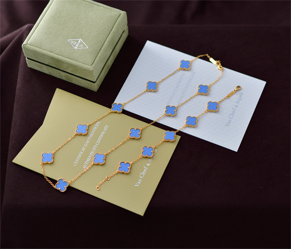 Van Cleef & Arpels Necklace&Bracelet 006